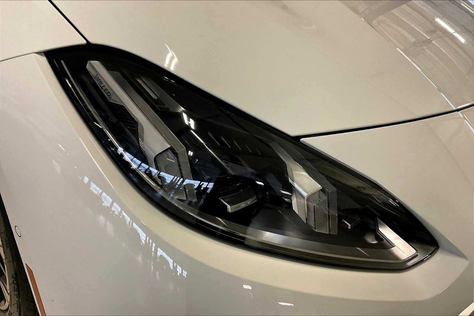 2025 BMW 2 Series M235 - Photo 13