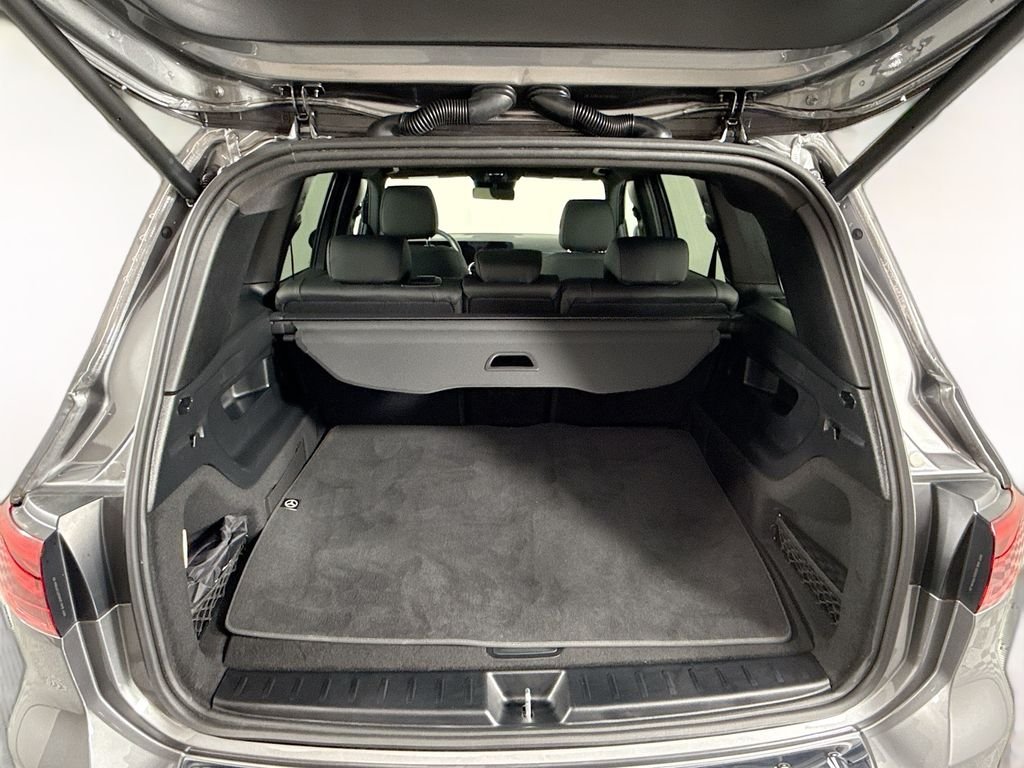 Used 2026 Gray Mercedes-Benz GLB 250 image 27