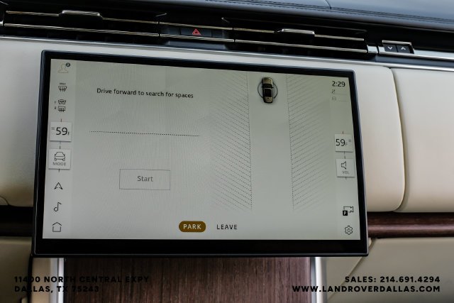 Used 2024  Land Rover SE image 28