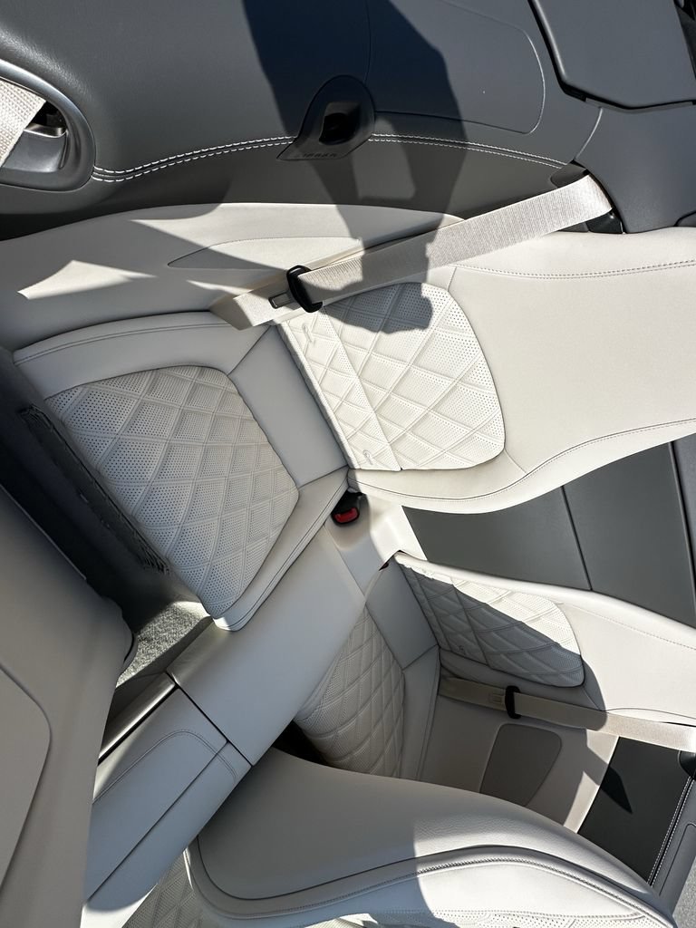 New 2026 MANUFAKTUR Moonlight White Metallic Mercedes-Benz AMG® SL 43 image 51