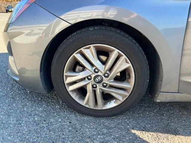 Used 2020 Machine Gray Hyundai SEL image 10
