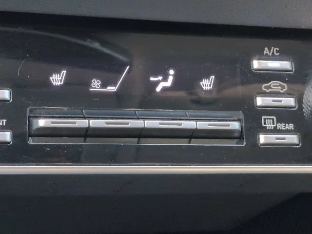 Used 2023 Red Hyundai SEL image 21