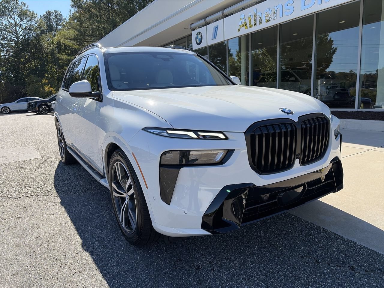 Used 2026 Alpine White BMW xDrive40i image 1