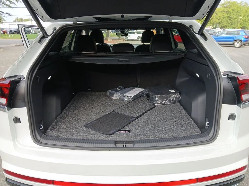 2026 Volkswagen Atlas Cross Sport SEL Premium R-LINE - Photo 23