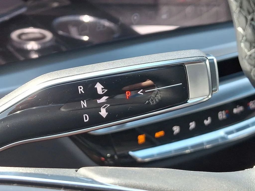 2026 Cadillac LYRIQ V Premium - Photo 7