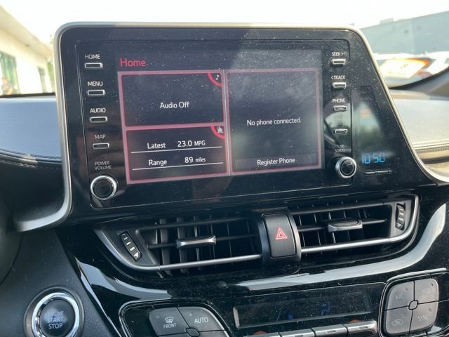 Used 2019 White Toyota XLE image 15