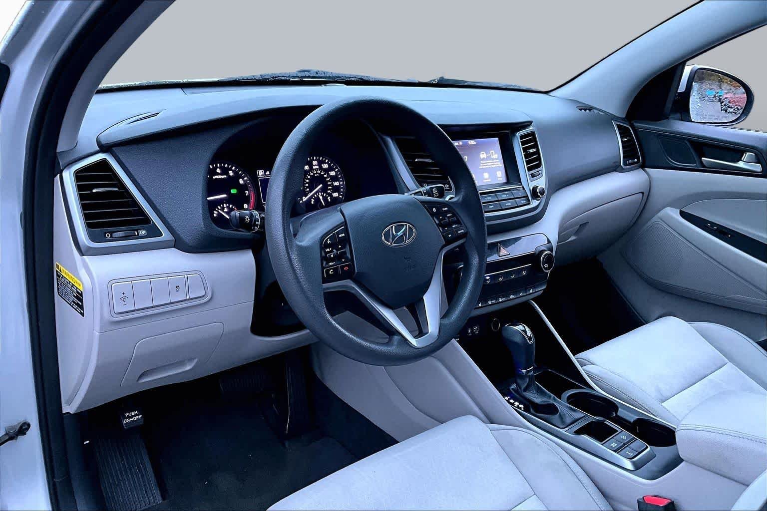 Used 2018 Molten Silver Hyundai SEL image 18