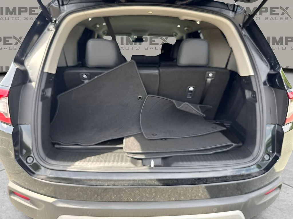 Used 2025 Black Honda EX-L image 29