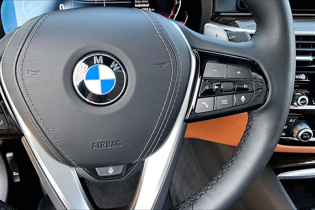 Used 2023 White BMW 530i image 11