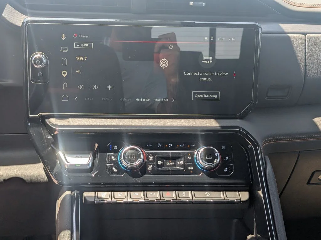 Used 2025 Silver GMC AT4 image 22