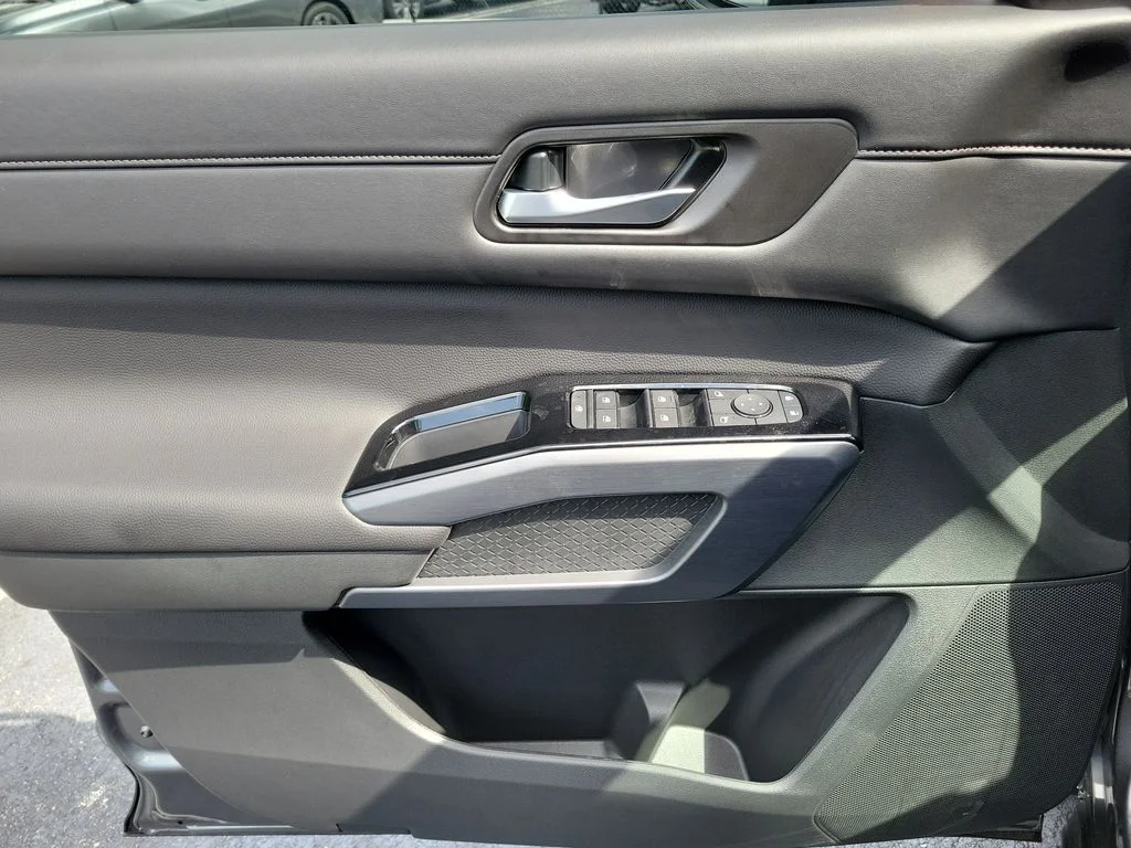 New 2026 Gray Nissan SL image 22