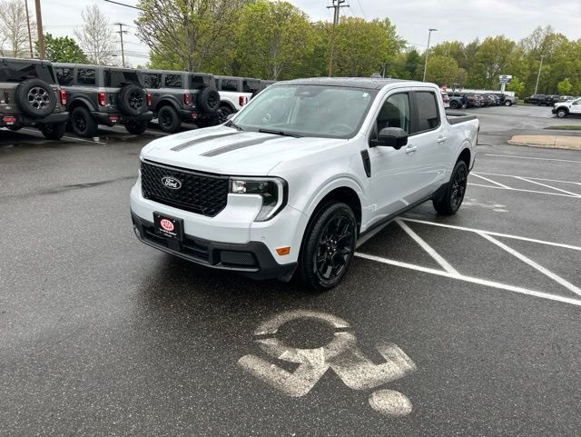 Used 2025 White Ford Lariat image 3