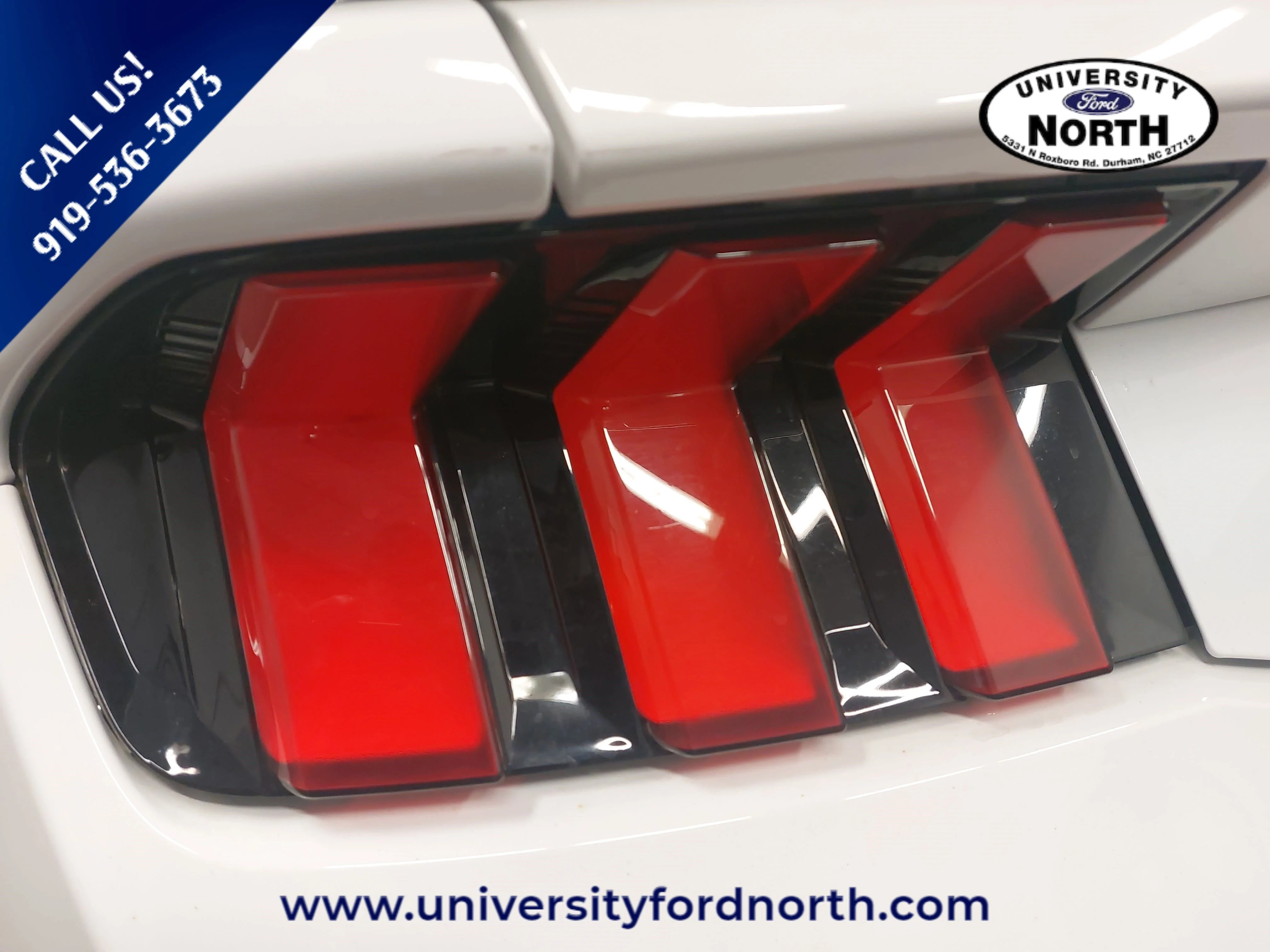 Used 2024 Oxford White Ford GT Premium image 32