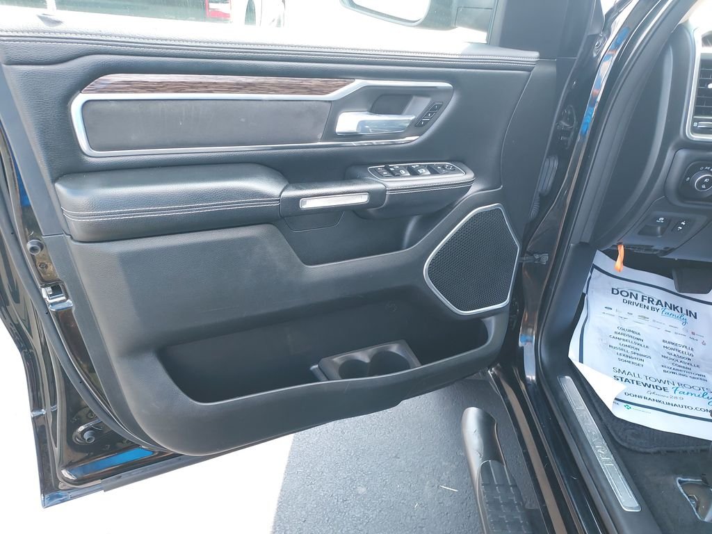 Used 2020 Black Ram Laramie image 12