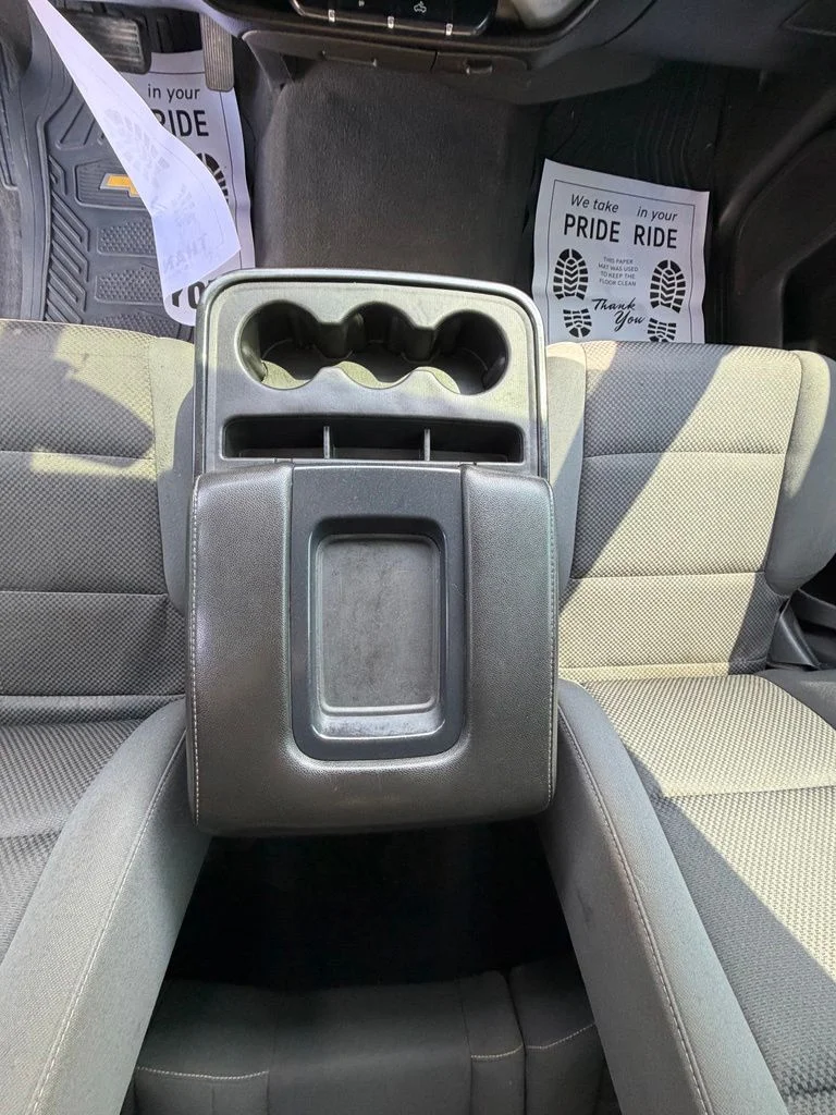 Used 2018 White Chevrolet LT image 15