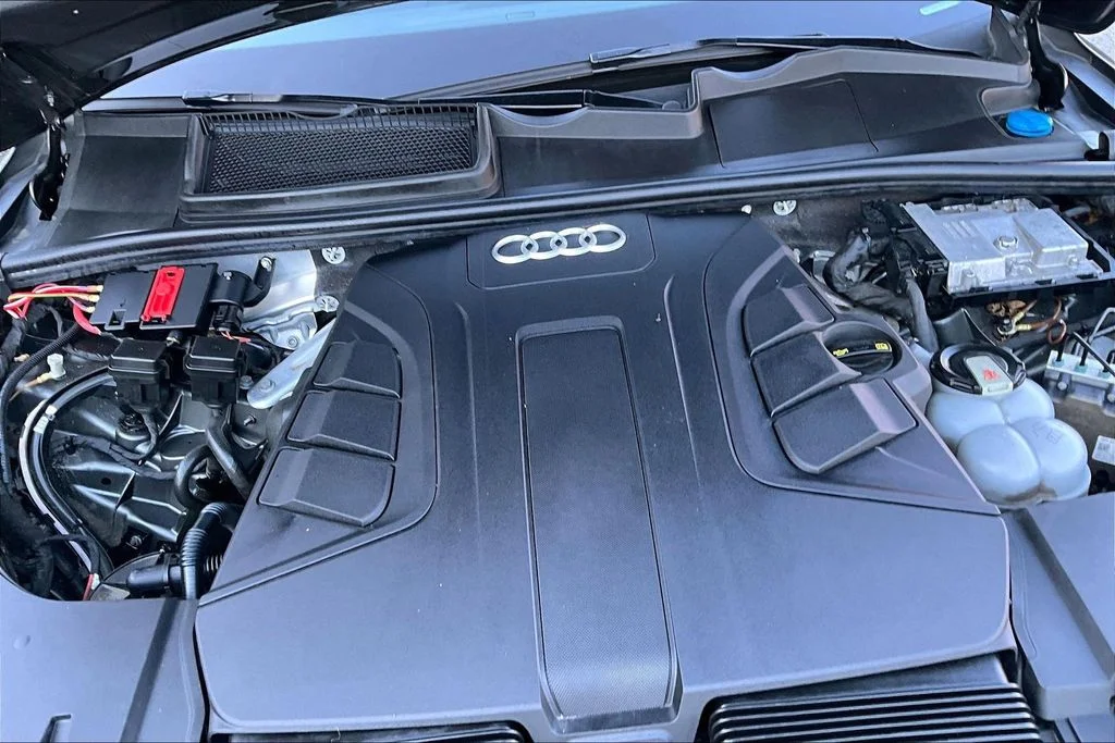 Used 2019 Gray Audi 55 Prestige image 31