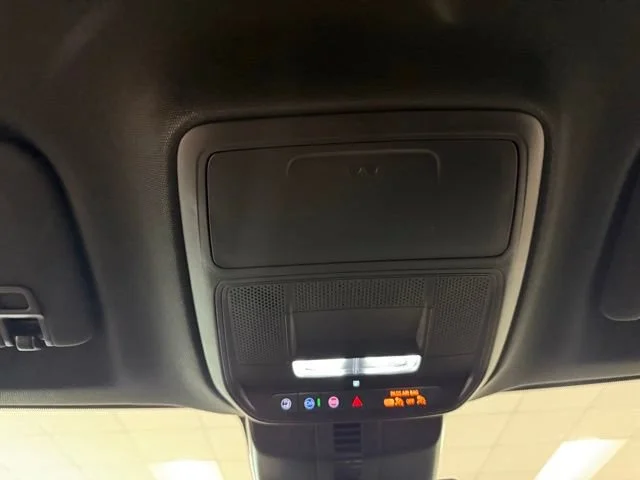 New 2026 Sterling Metallic GMC Elevation image 17