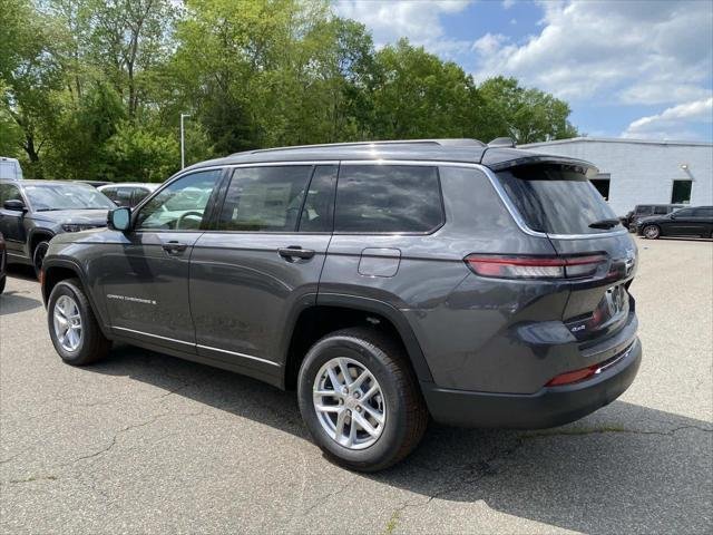 New 2026 Baltic Gray Metallic Clear-Coat Exterior Paint Jeep Laredo X image 3