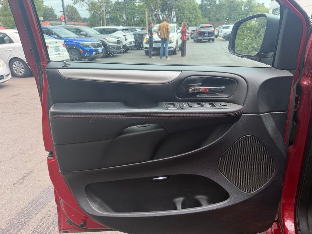 Used 2013 Redline 2 Coat Pearl Dodge R/T image 10