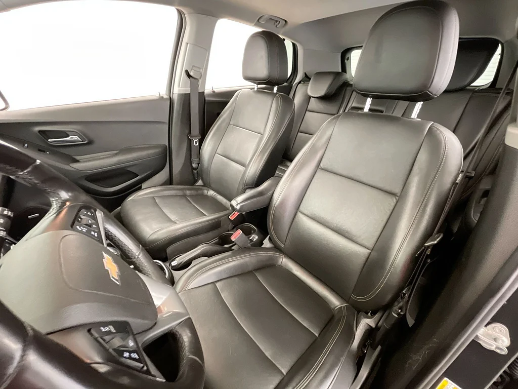 Used 2019 Nightfall Gray Metallic Chevrolet Premier image 20