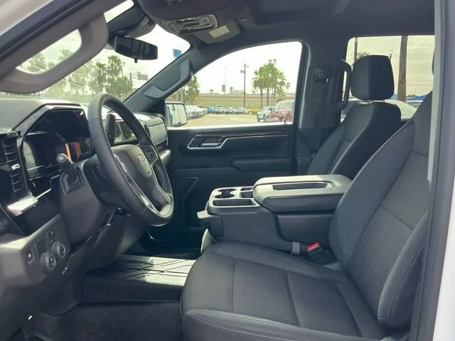 Used 2025 Summit White Chevrolet LT image 20