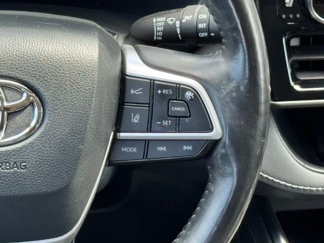 Used 2023 Cypress Toyota Hybrid Limited image 29