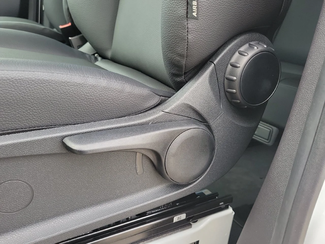 New 2026 Arctic White Mercedes-Benz Passenger 170 WB image 18