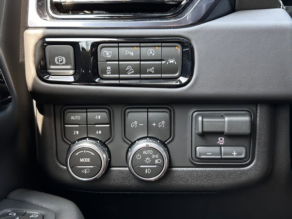 2026 GMC Yukon AT4 Ultimate - Photo 37
