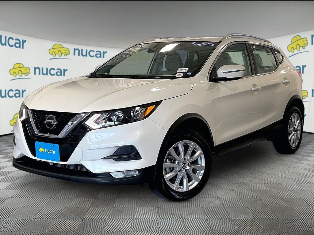 Used 2022 White Nissan SV image 3