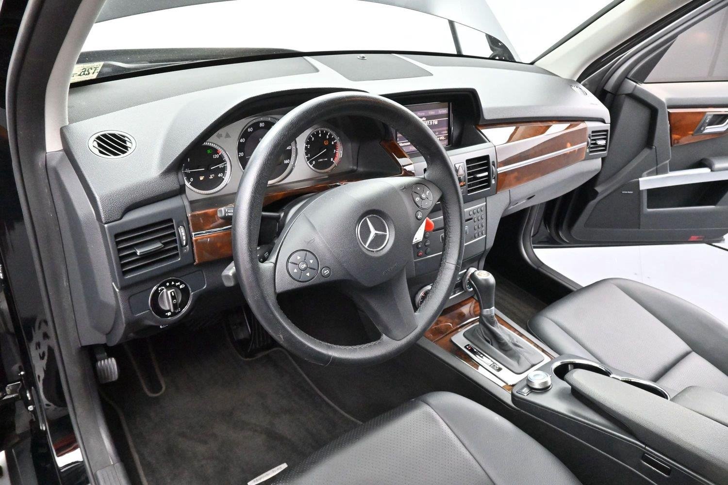 Used 2010 Black Mercedes-Benz GLK 350 image 17