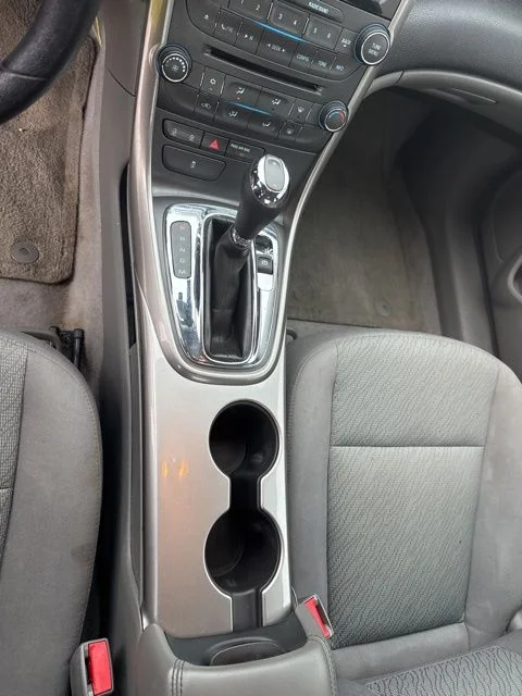 2013 Chevrolet Malibu 1LS - Photo 8