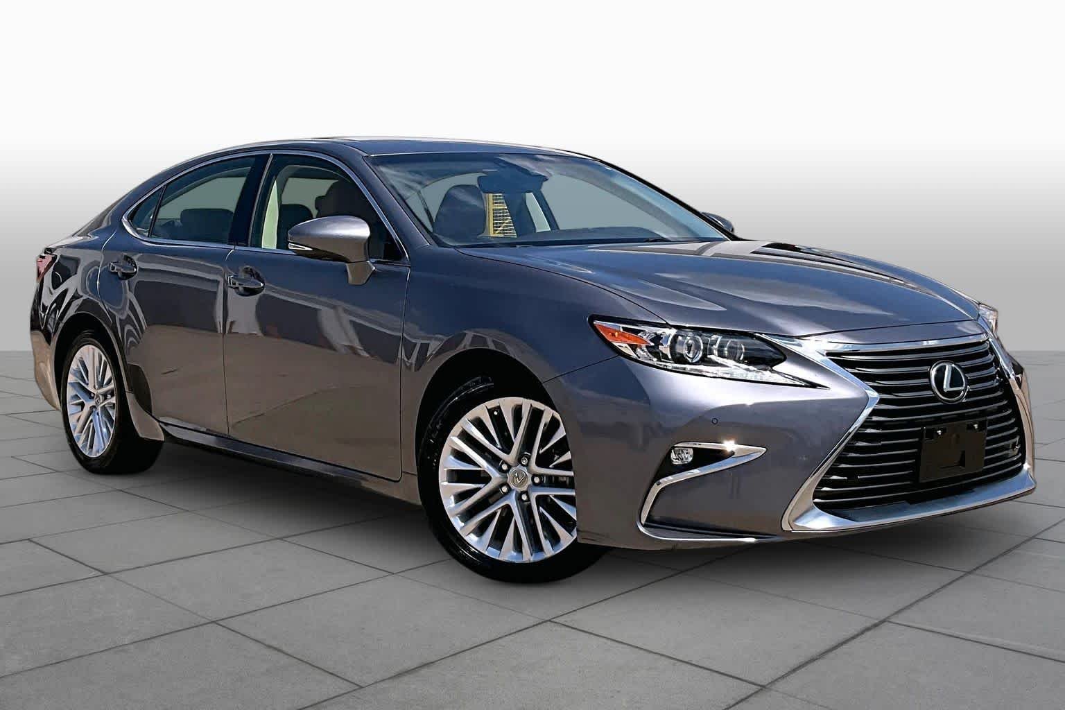 Used 2016 Nebula Gray Pearl Lexus  image 3