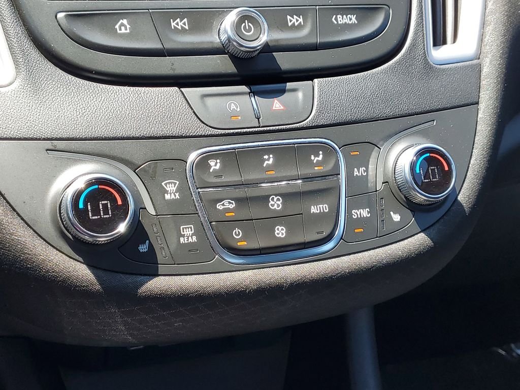 Used 2022 Mineral Gray Metallic Chevrolet LT image 23