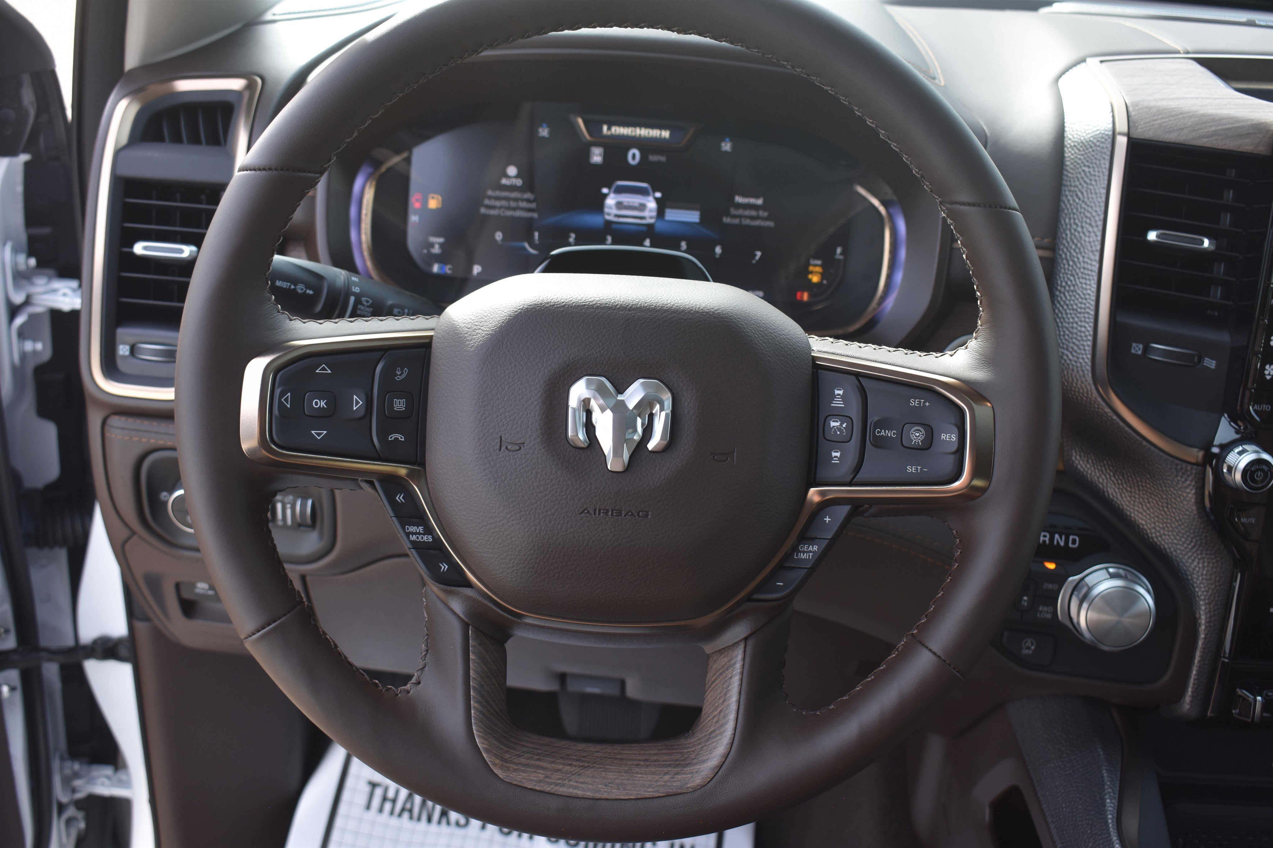 New 2026 Ivory White Tri-Coat Pearl-Coat Exterior Paint RAM Longhorn image 24