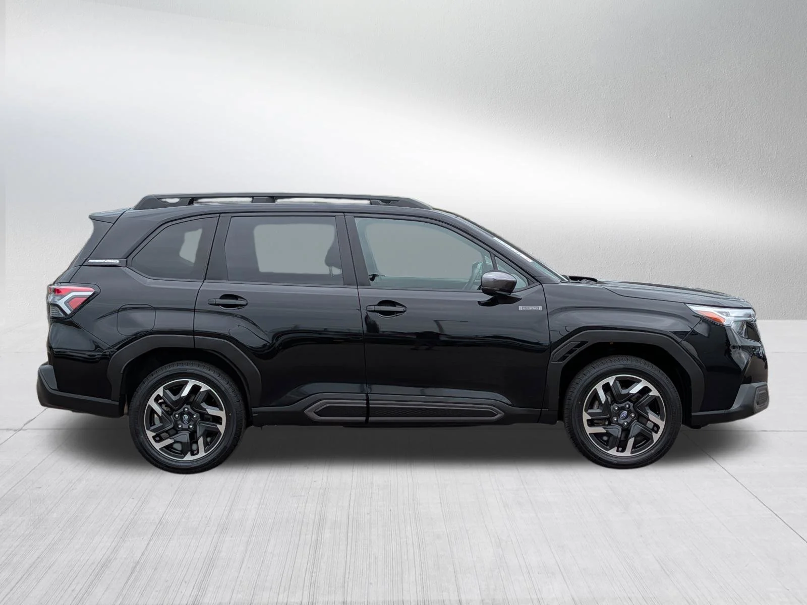 Used 2025 Crystal Black Silica Subaru Limited Hybrid image 8