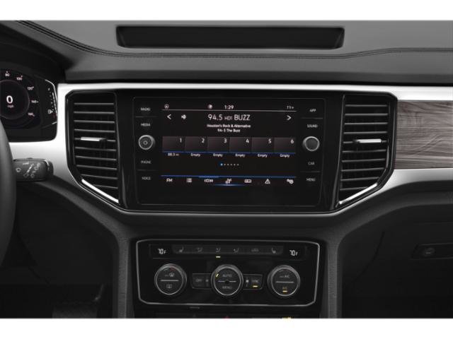 Used 2023 Blue Metallic Volkswagen 3.6L V6 SE w/Technology image 10