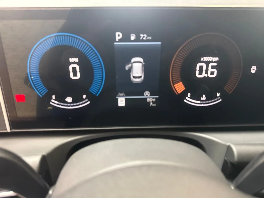 New 2026 Phantom Black Hyundai SEL image 25