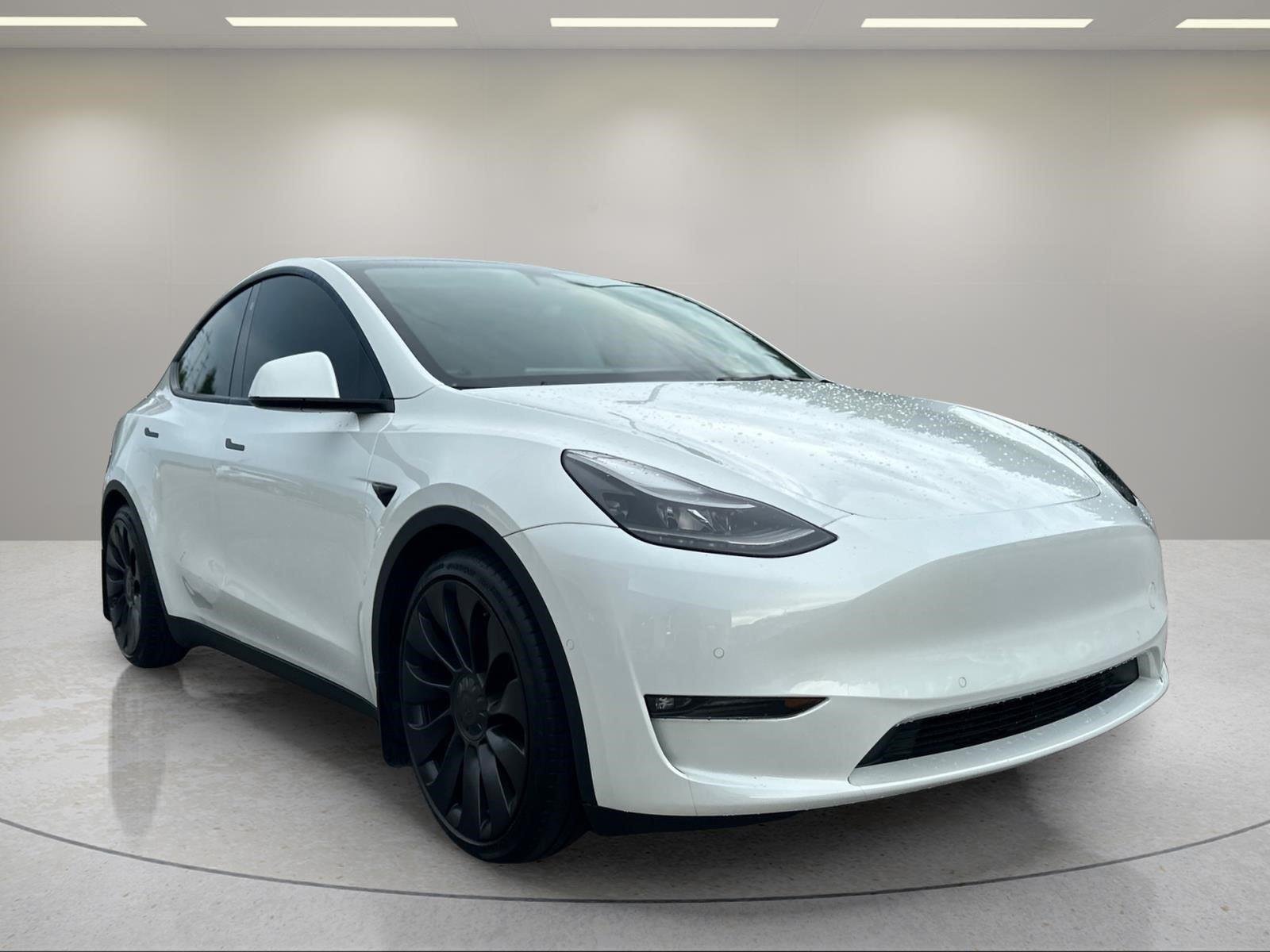 Used 2022 Pearl White Multi-Coat Tesla Performance image 7