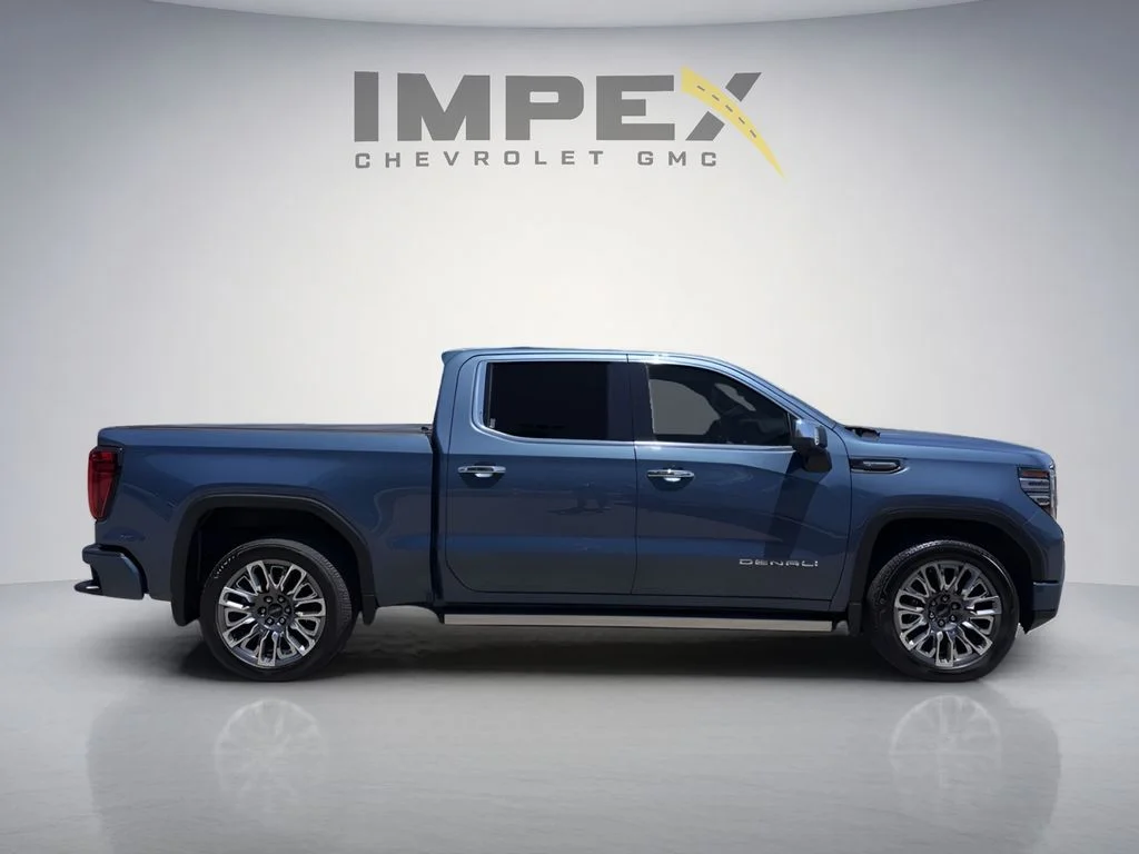Used 2025 Blue GMC Denali Ultimate image 5