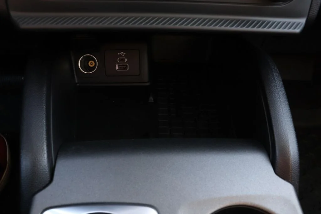 New 2025 Gray Ford Outer Banks image 23