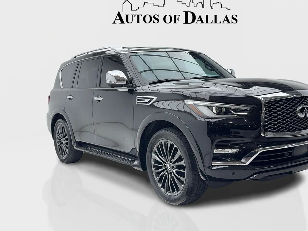 Used 2022 Black INFINITI Sensory image 2