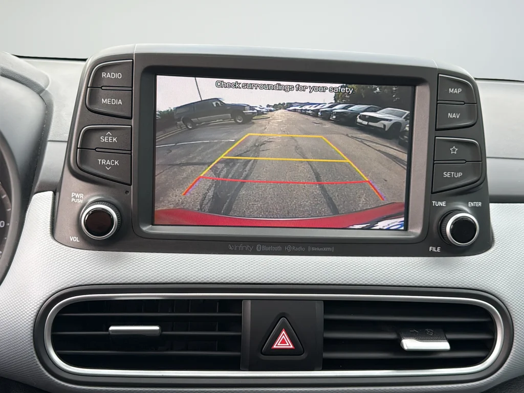 Used 2020 Red Hyundai Ultimate image 15