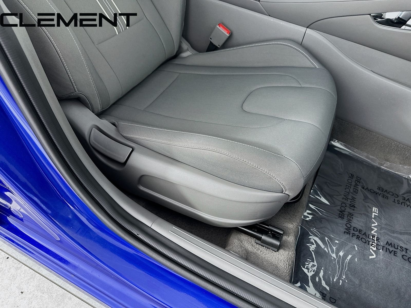2024 Hyundai Elantra SEL - Photo 32
