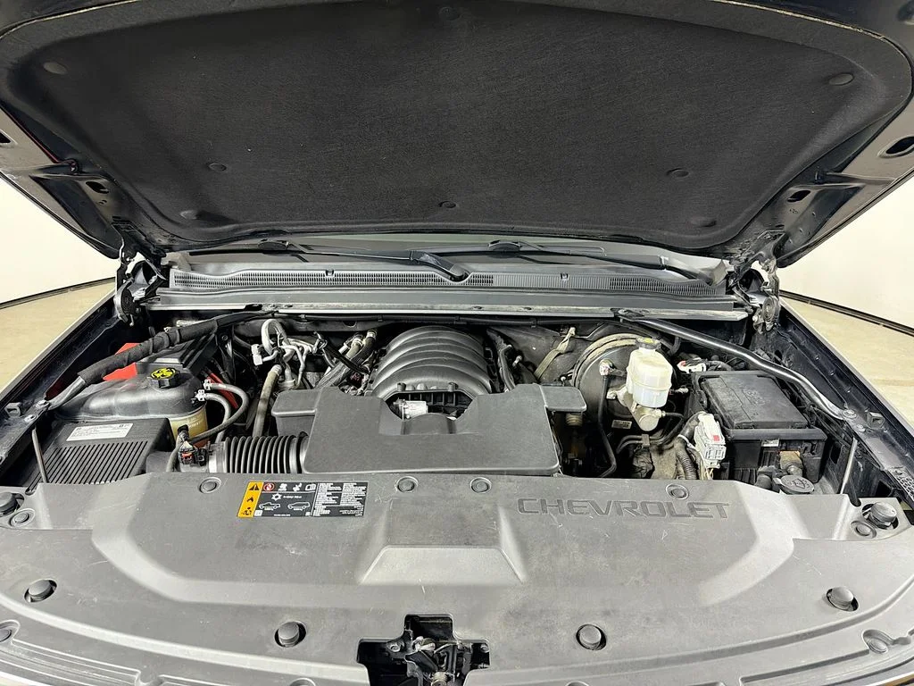 Used 2019 Black Chevrolet Premier image 29