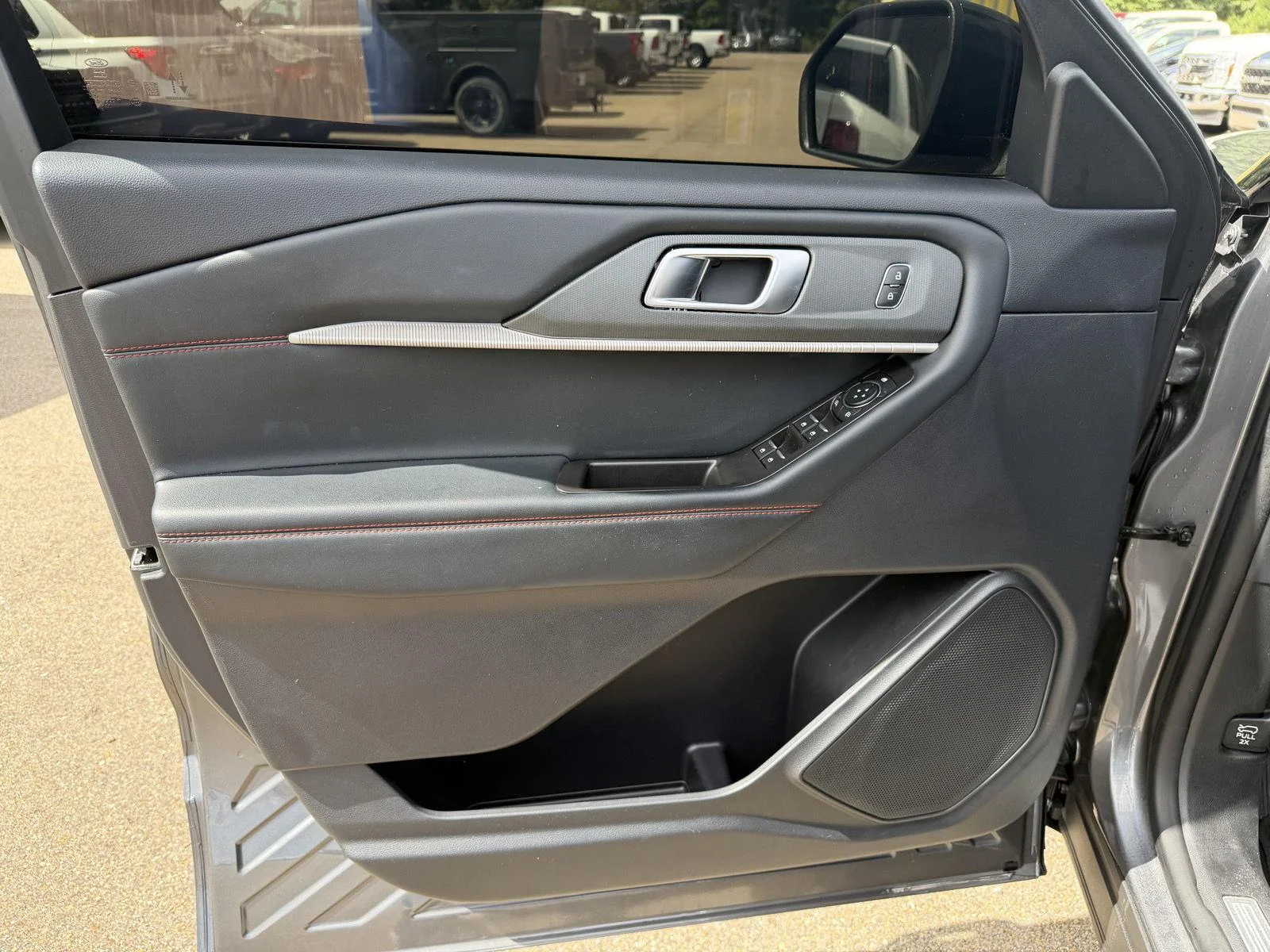 Used 2025 Carbonized Gray Ford ST-Line image 15
