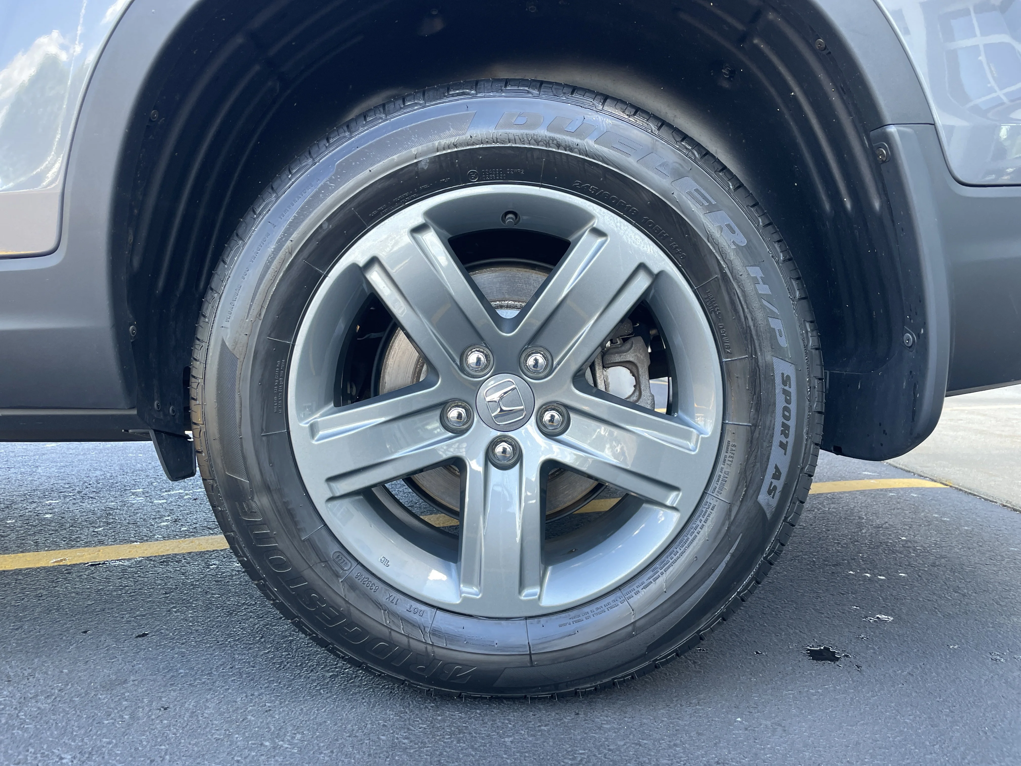 Certified Used 2023 Modern Steel Metallic Honda AWD RTL-E image 10