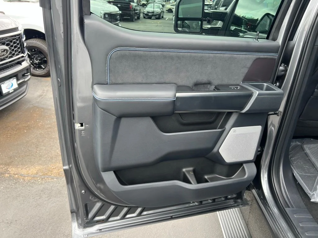 New 2026 Carbonized Gray Metallic Ford F-350® Platinum® image 15