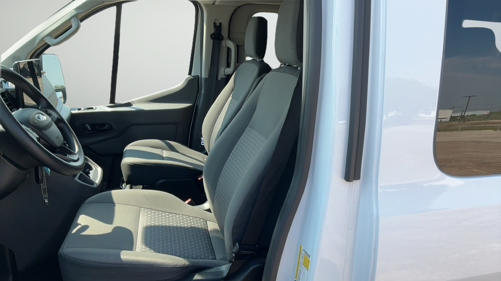 2023 Ford Transit Passenger Van XLT - Photo 14