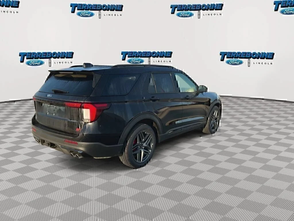 New 2026 Agate Black Metallic Ford ST image 8