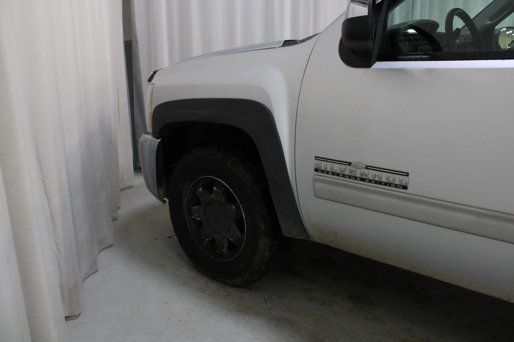 Used 2012 White Chevrolet LS image 24